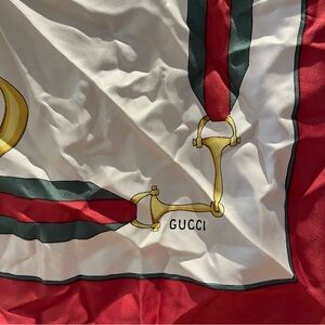 Large vintage Gucci scarf